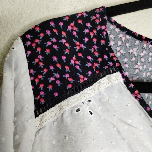 Matilda Jane Snow Globe Tunic Top White Eyelets Floral Trim Size XXL - Picture 3 of 7